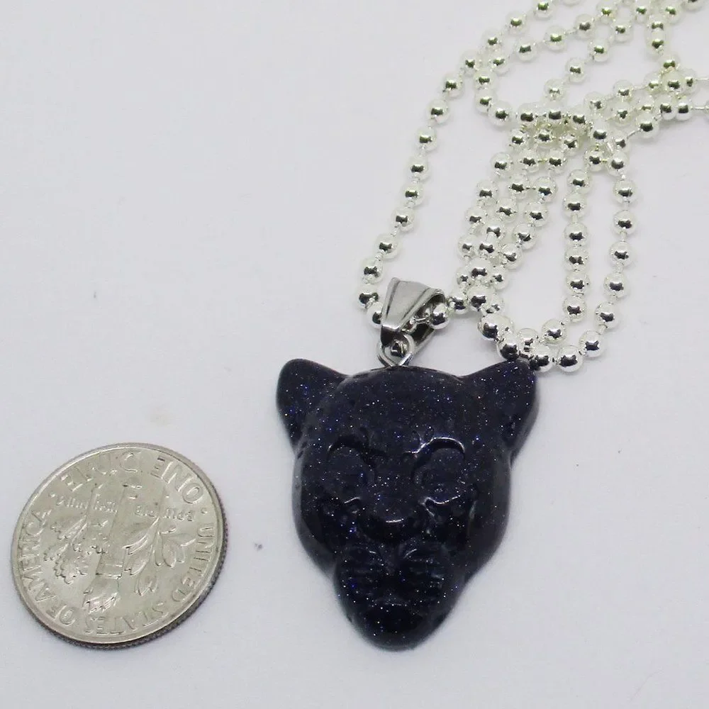 Leopard Head Pendant With Necklace 24 Inches Blue Goldtone